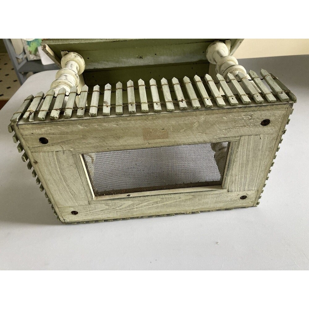 Rustic Birdhouse Tower Farmhouse Fenced Sage Cream Good Condition Wood - Picture 8 of 14